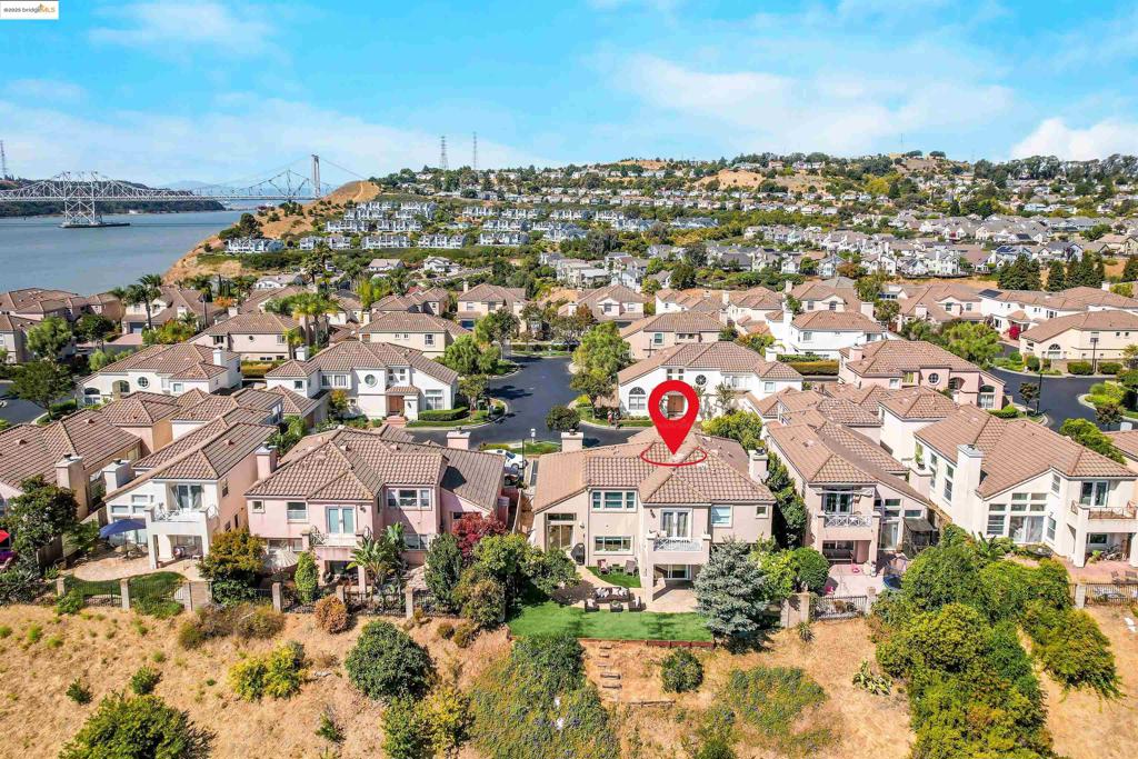 GLEN COVE - Residential