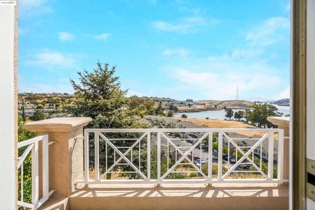 GLEN COVE - Residential