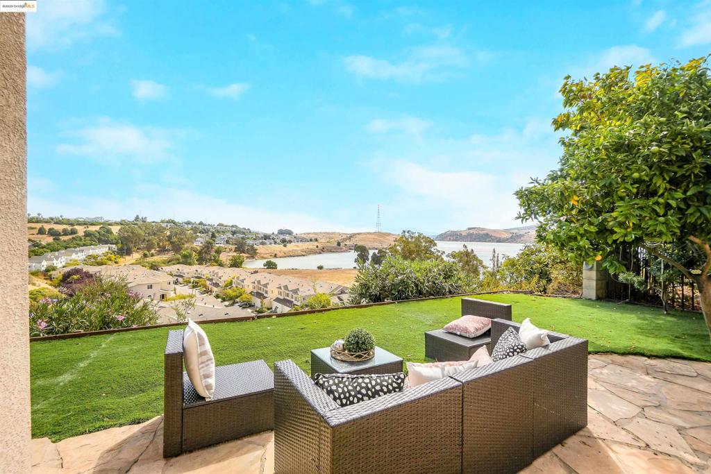 GLEN COVE - Residential