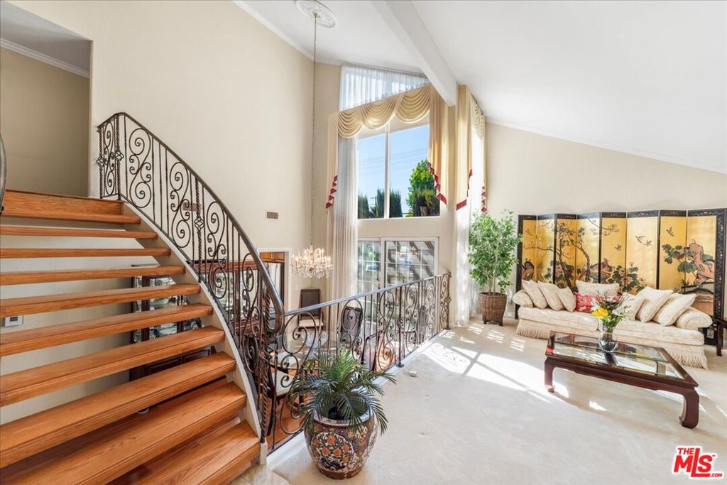 17456 Hiawatha Street