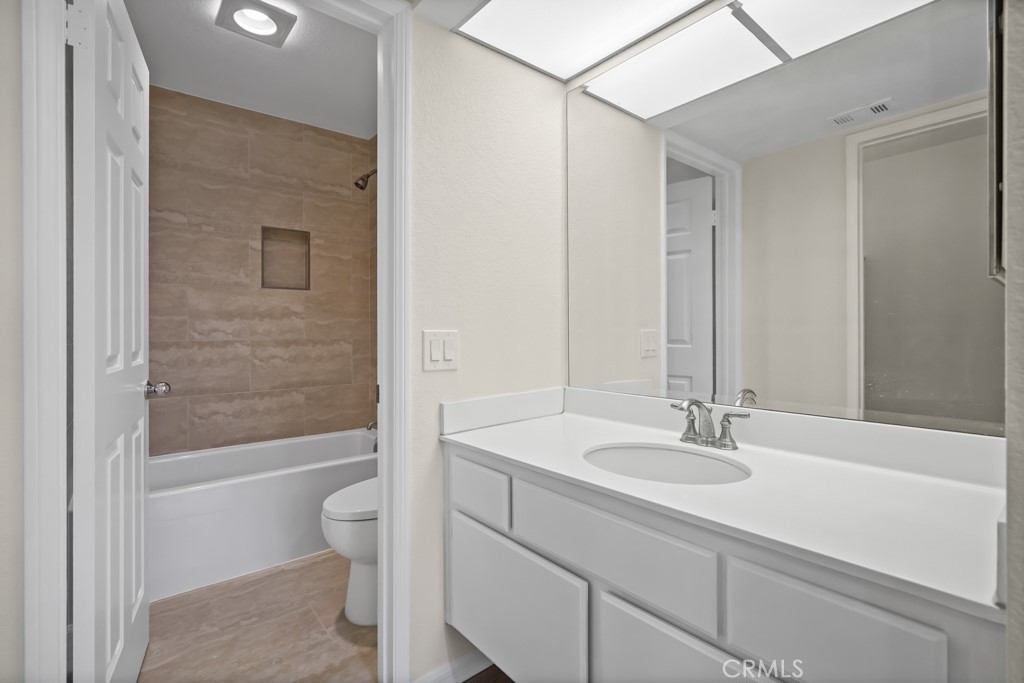 Shadow Ridge (A) (833) - Residential Lease