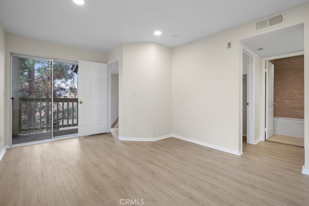 Shadow Ridge (A) (833) - Residential Lease