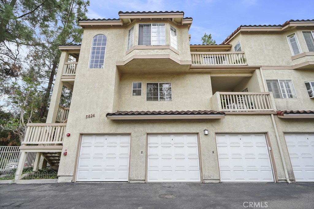 Shadow Ridge (A) (833) - Residential Lease