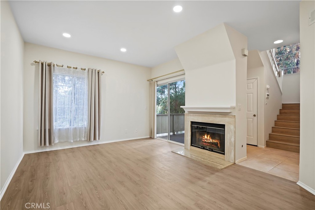 Shadow Ridge (A) (833) - Residential Lease