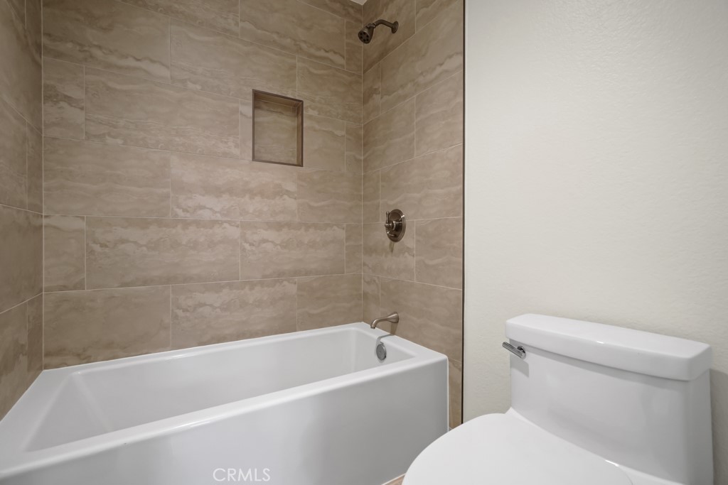 Shadow Ridge (A) (833) - Residential Lease