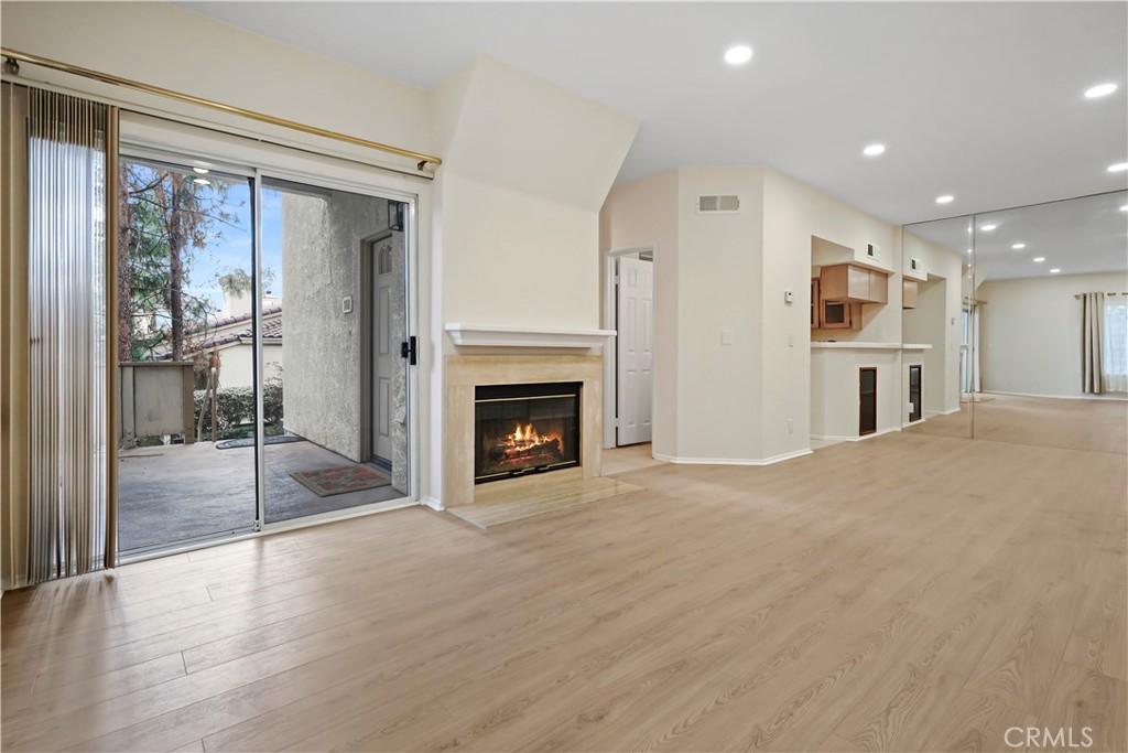 Shadow Ridge (A) (833) - Residential Lease