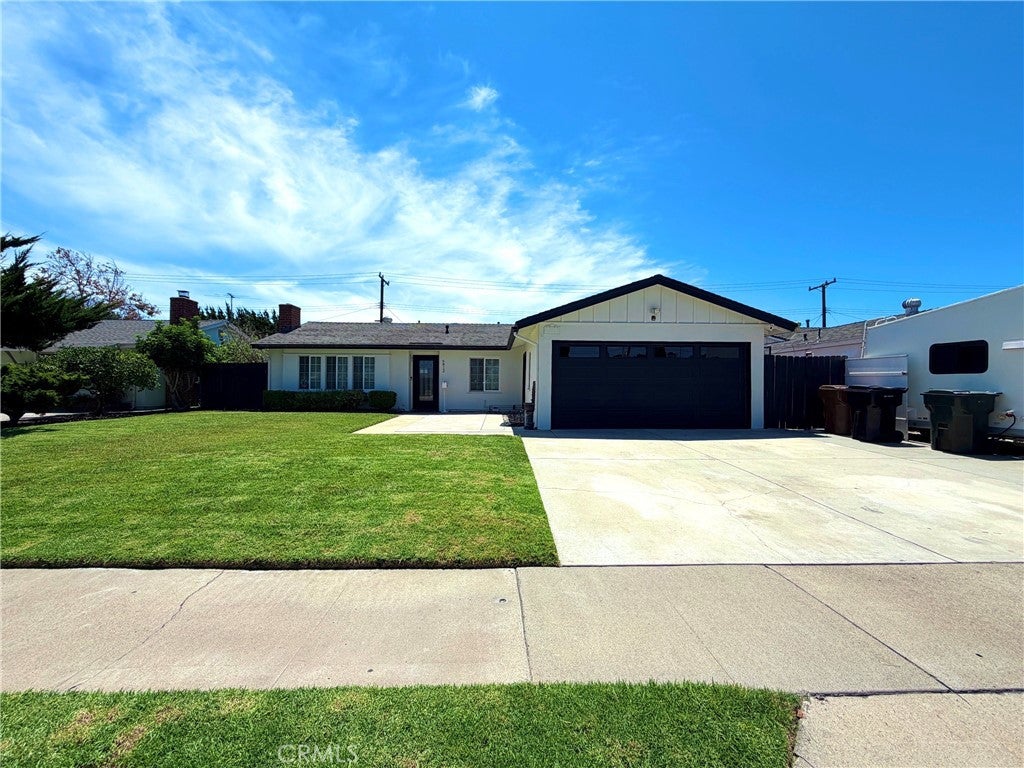 6812 Chapman