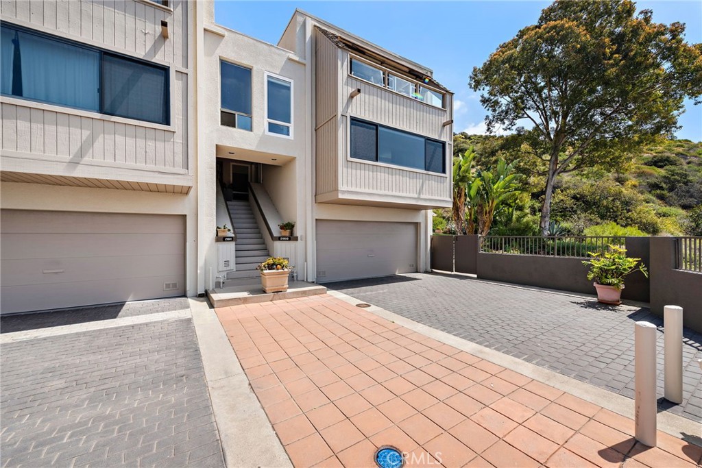 Laguna Ocean Vista Condos (LOV) - Residential Lease