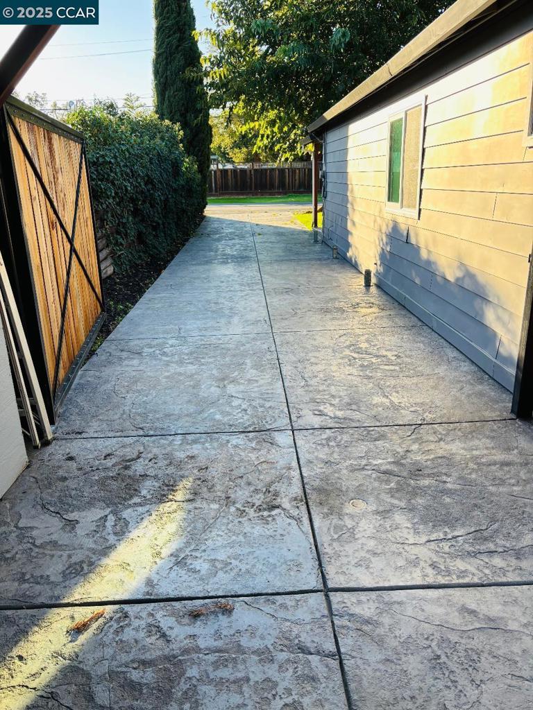 VINE HILL - Residential