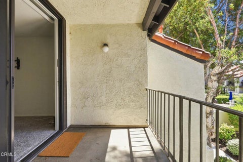 Tiny photo for 2226 Martinique Lane, Oxnard, CA 93035 (MLS # V1-38245)
