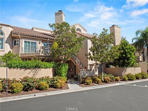 Photo of 23735 Del Monte Dr #170, Valencia, CA 91355 (MLS # SR26081285)