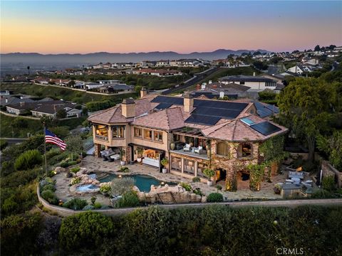 25 San Mateo Way Corona Del Mar CA 92625
