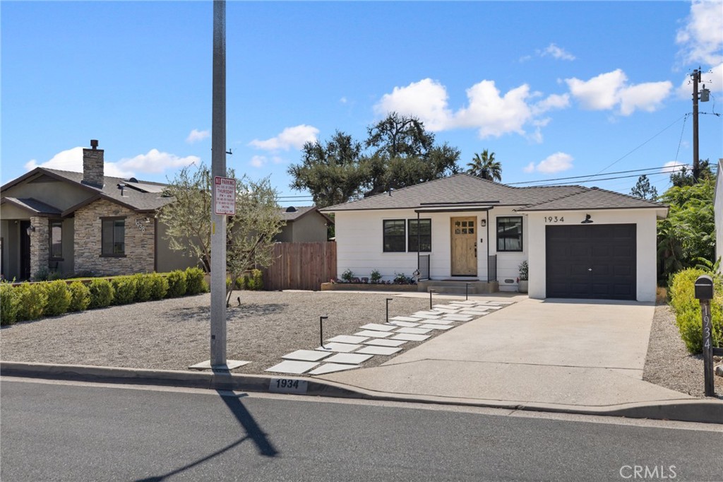 1934 Baylor Street