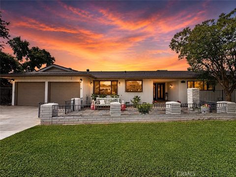 Photo of 5739 N Pleasant Ave, Fresno, CA 93711 (MLS # DW26077285)