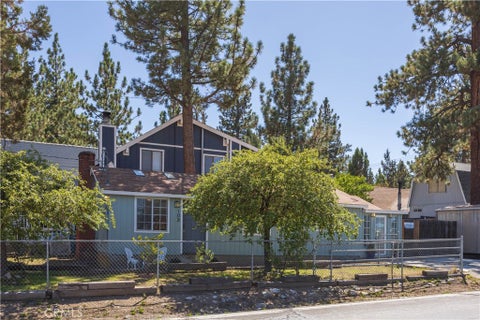 Photo of 108 Cedar Lane, Sugarloaf, CA 92386 (MLS # IG26200183)