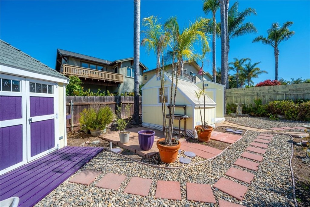 East of 101(500) - Residential