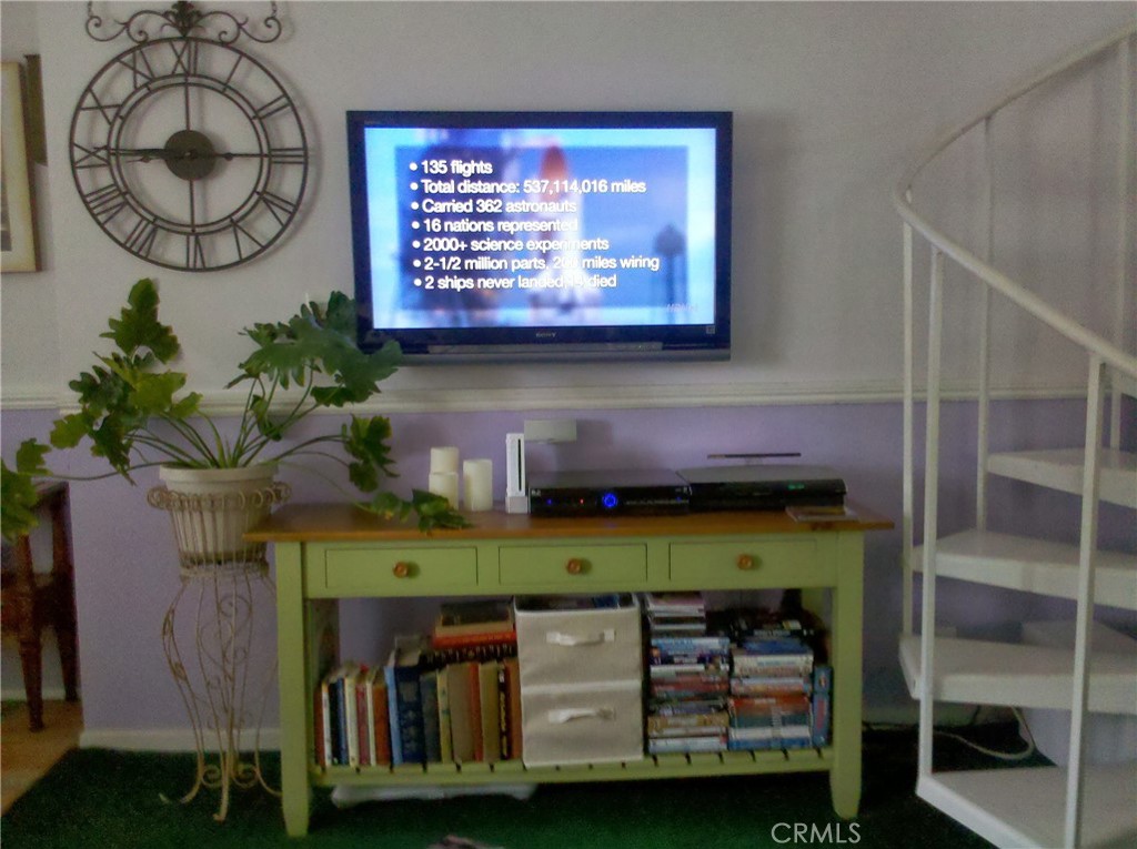 East of 101(500) - Residential