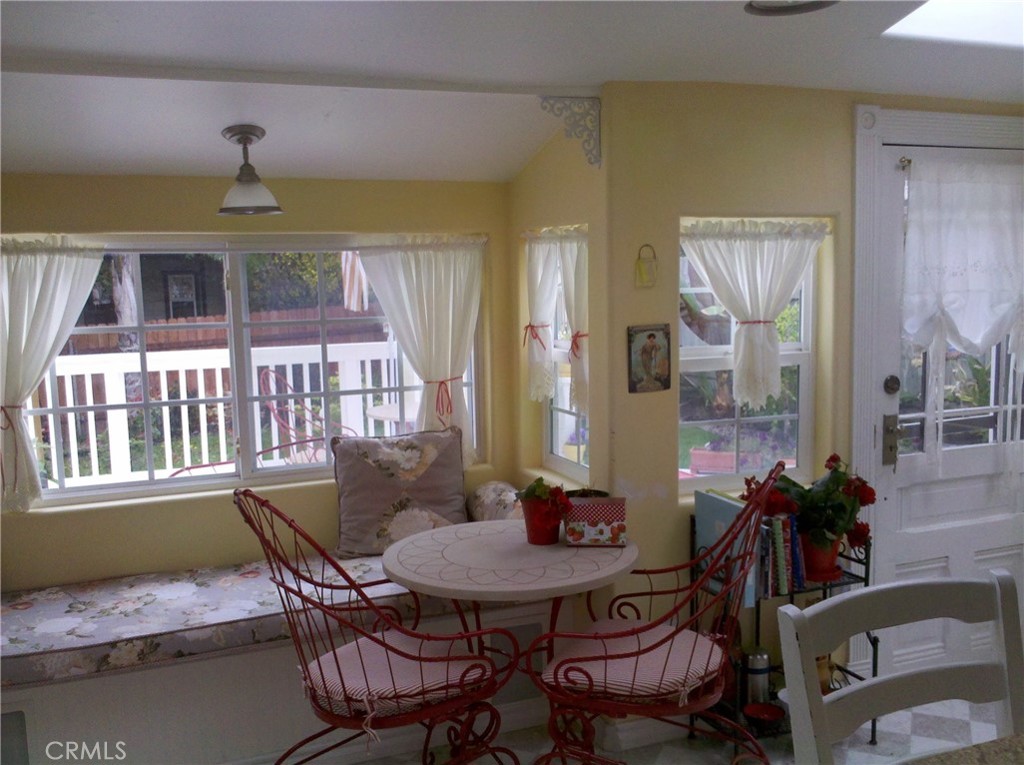 East of 101(500) - Residential