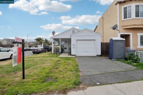 Photo of 401 W 9th st St, Pittsburg, CA 94565 (MLS # 41112206)
