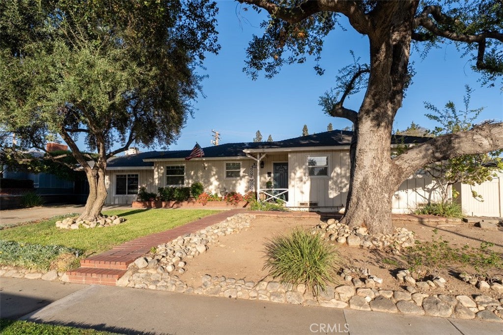 1318 Winston Court
