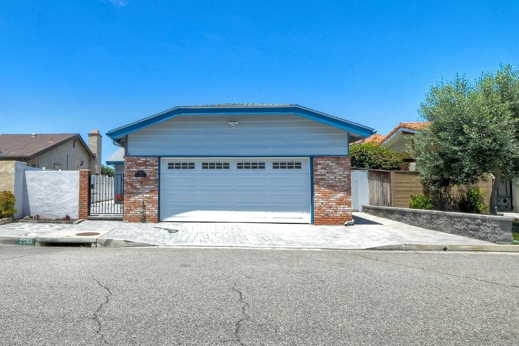 7593 Dehesa Court