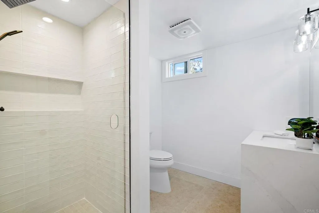 Del Mar, California 92014, United States, 3 Bedrooms Bedrooms, ,4 BathroomsBathrooms,Residential,Active,119138