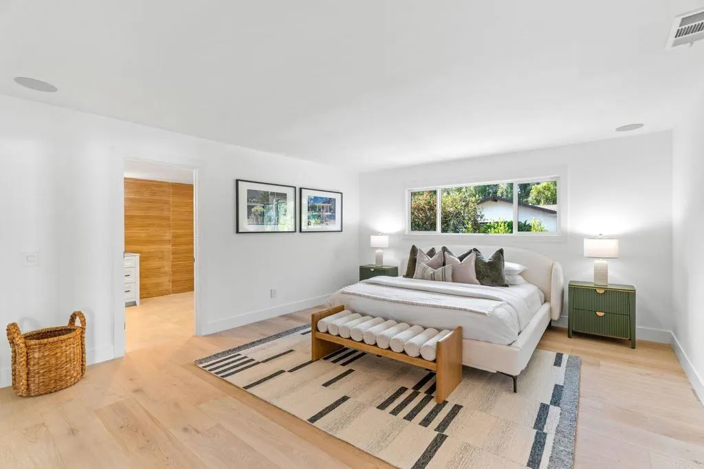 Del Mar, California 92014, United States, 3 Bedrooms Bedrooms, ,4 BathroomsBathrooms,Residential,Active,119138