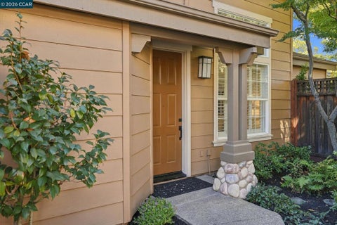 Photo of 1186 River Rock Ln LN, Danville, CA 94526 (MLS # 41152495)