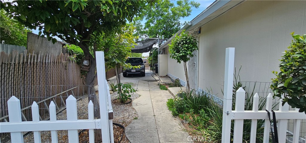 450 W D Street