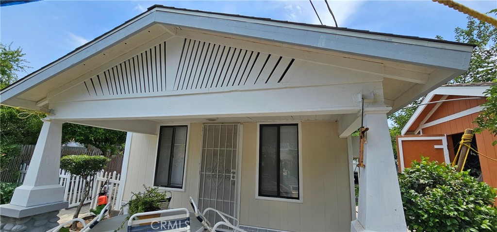 450 W D Street