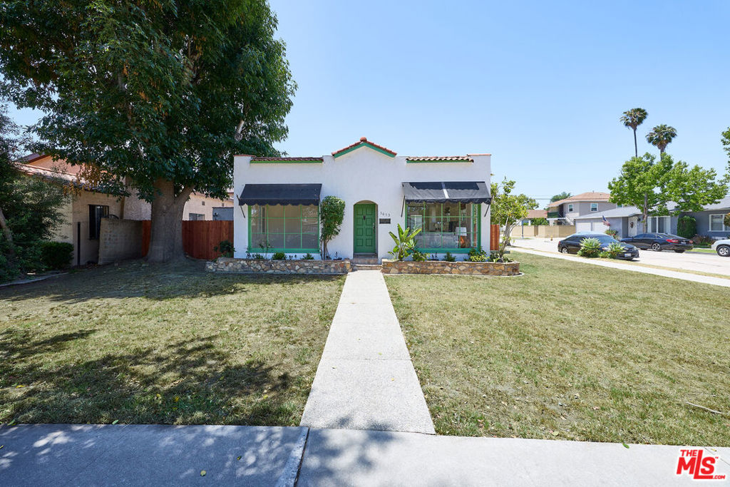 3653 Falcon Avenue
