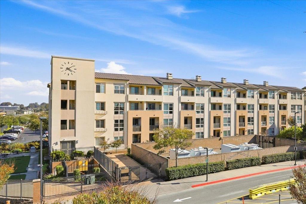 1488 El Camino Real 215