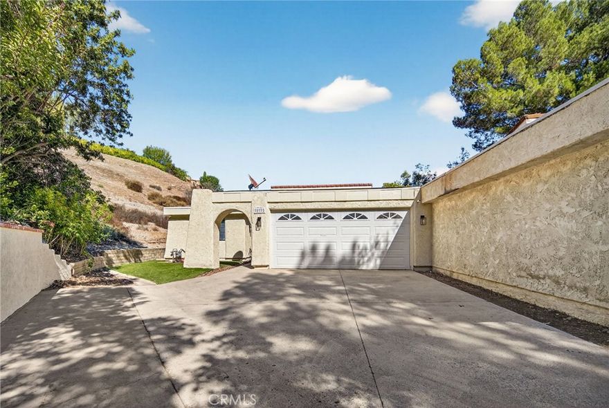Remodeled home in one of the world's best locations.  Surrounded by open space, views, and amenities including freshwater lakes, the Promenade, Stonehaus, boutique shopping, miles of scenic trails, fine dining, golf, top-rated Las Virgenes schools.  Hardwood and new laminate flooring, vaulted ceilings, remodeled baths, new blinds, office that can be used as a 3rd bedroom, designer touches throughout.  Available now. 1st and last with good credit.