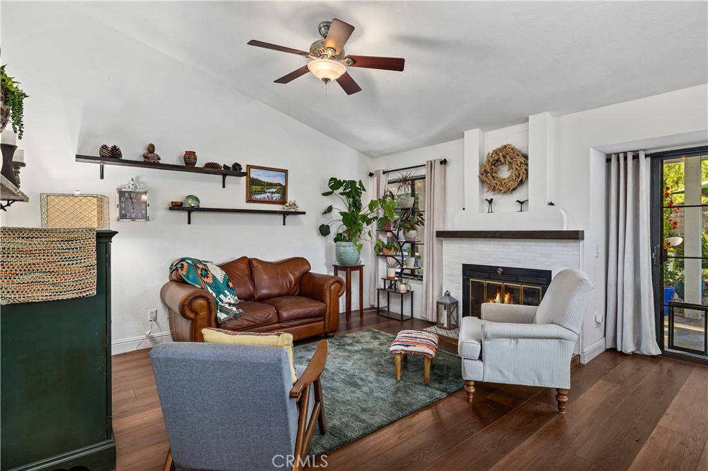 La Verne, California, 91750, United States, 4 Bedrooms Bedrooms, ,3 BathroomsBathrooms,Residential,Pending,2041353