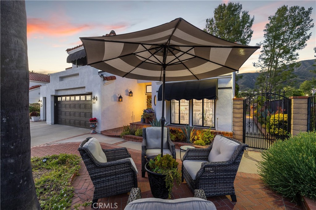 La Verne, California, 91750, United States, 4 Bedrooms Bedrooms, ,3 BathroomsBathrooms,Residential,Pending,2041353