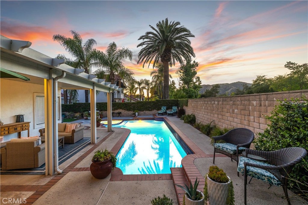 La Verne, California, 91750, United States, 4 Bedrooms Bedrooms, ,3 BathroomsBathrooms,Residential,Pending,2041353