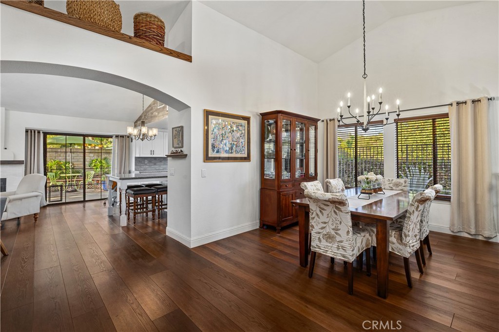 La Verne, California, 91750, United States, 4 Bedrooms Bedrooms, ,3 BathroomsBathrooms,Residential,Pending,2041353