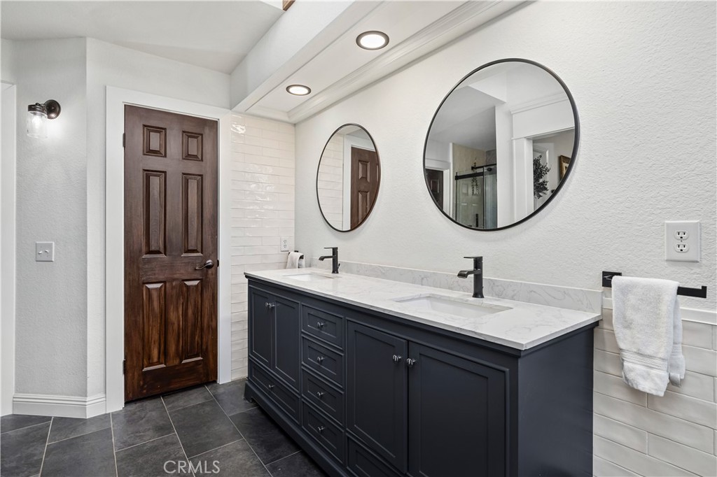 La Verne, California, 91750, United States, 4 Bedrooms Bedrooms, ,3 BathroomsBathrooms,Residential,Pending,2041353