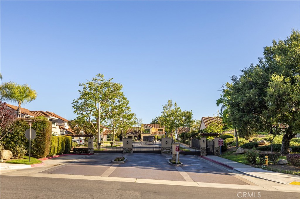 La Verne, California, 91750, United States, 4 Bedrooms Bedrooms, ,3 BathroomsBathrooms,Residential,Pending,2041353
