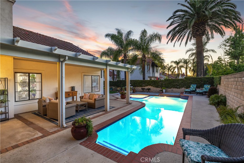 La Verne, California, 91750, United States, 4 Bedrooms Bedrooms, ,3 BathroomsBathrooms,Residential,Pending,2041353