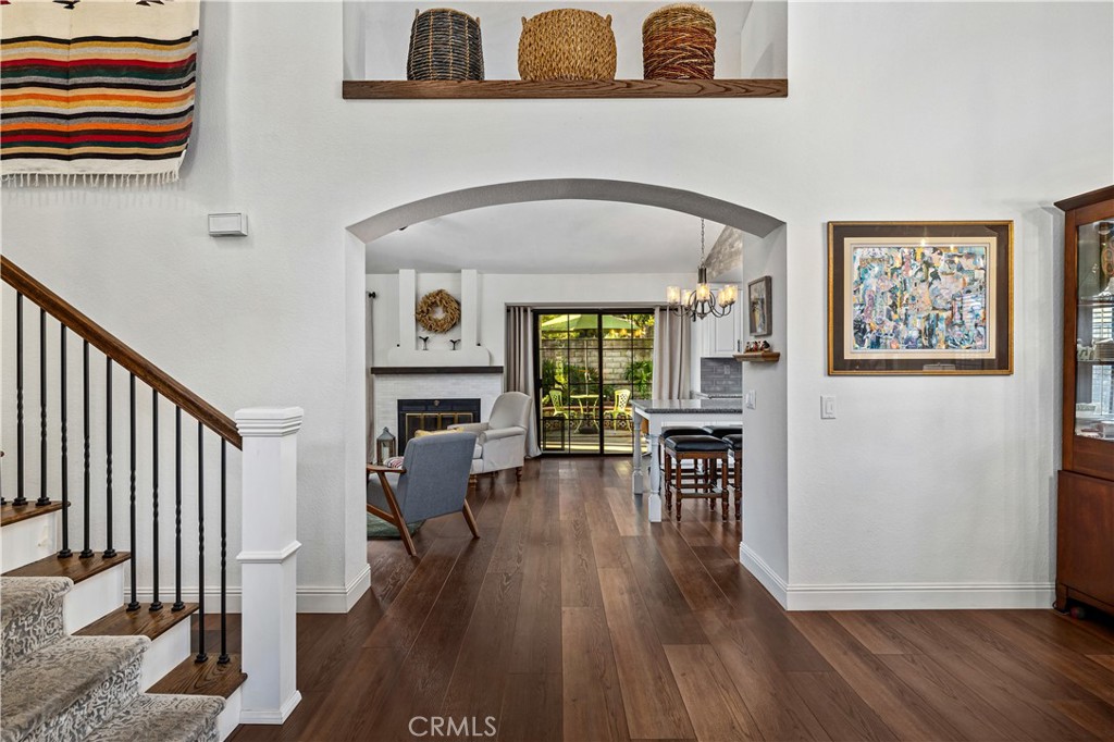 La Verne, California, 91750, United States, 4 Bedrooms Bedrooms, ,3 BathroomsBathrooms,Residential,Pending,2041353