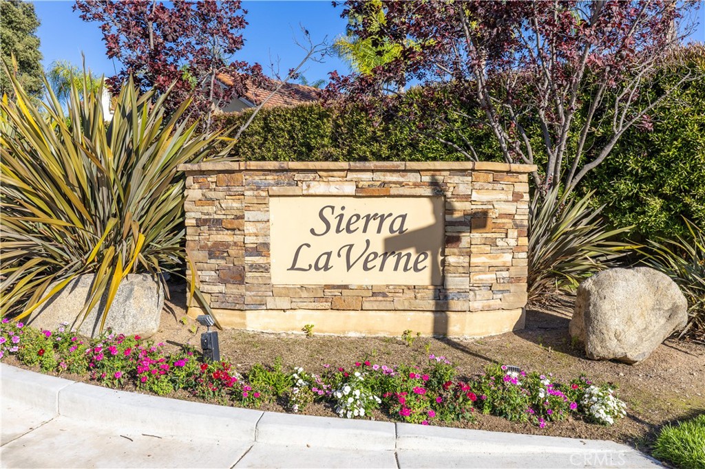 La Verne, California, 91750, United States, 4 Bedrooms Bedrooms, ,3 BathroomsBathrooms,Residential,Pending,2041353