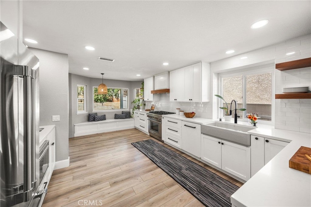 1427 Lookout Court