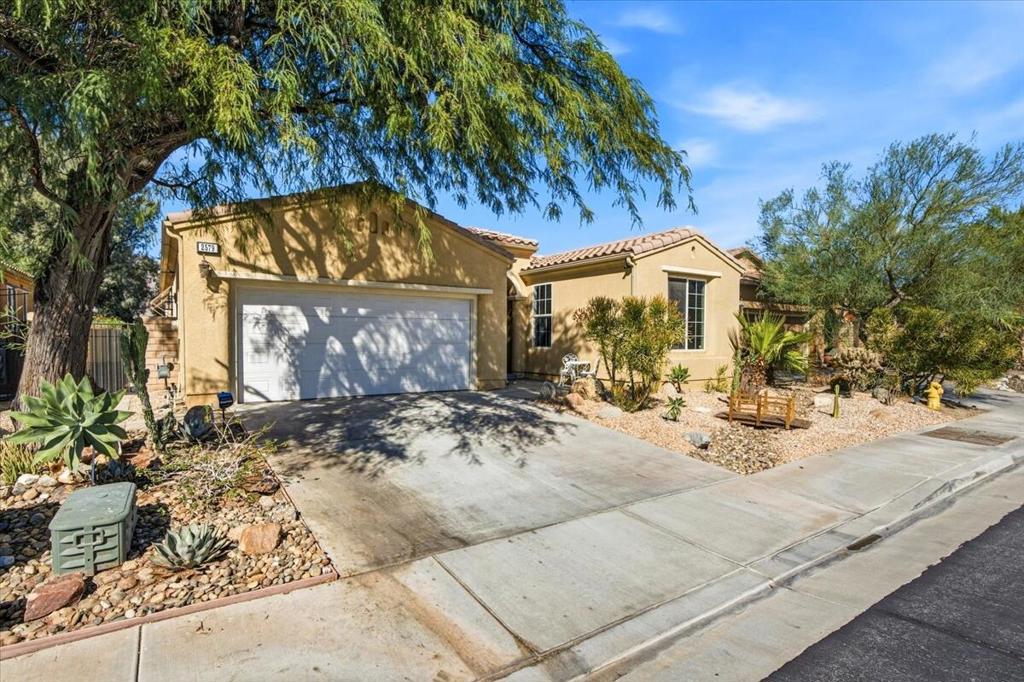 2579 Savanna Way