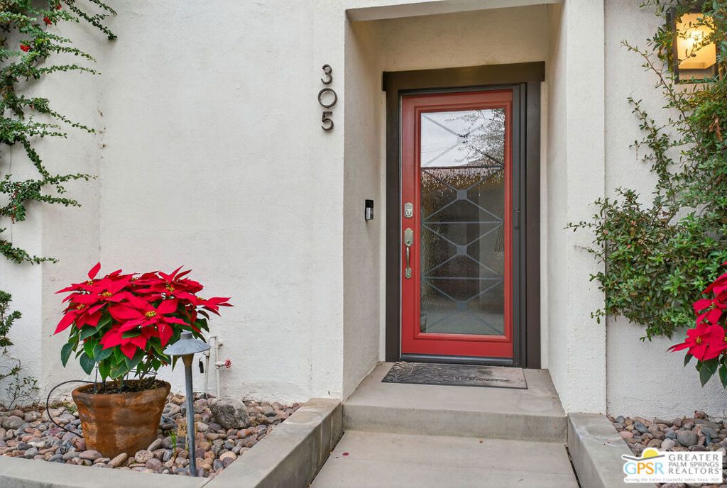 Photo of 305 W Arenas Road, Palm Springs, CA 92262 (MLS # 25631865PS)