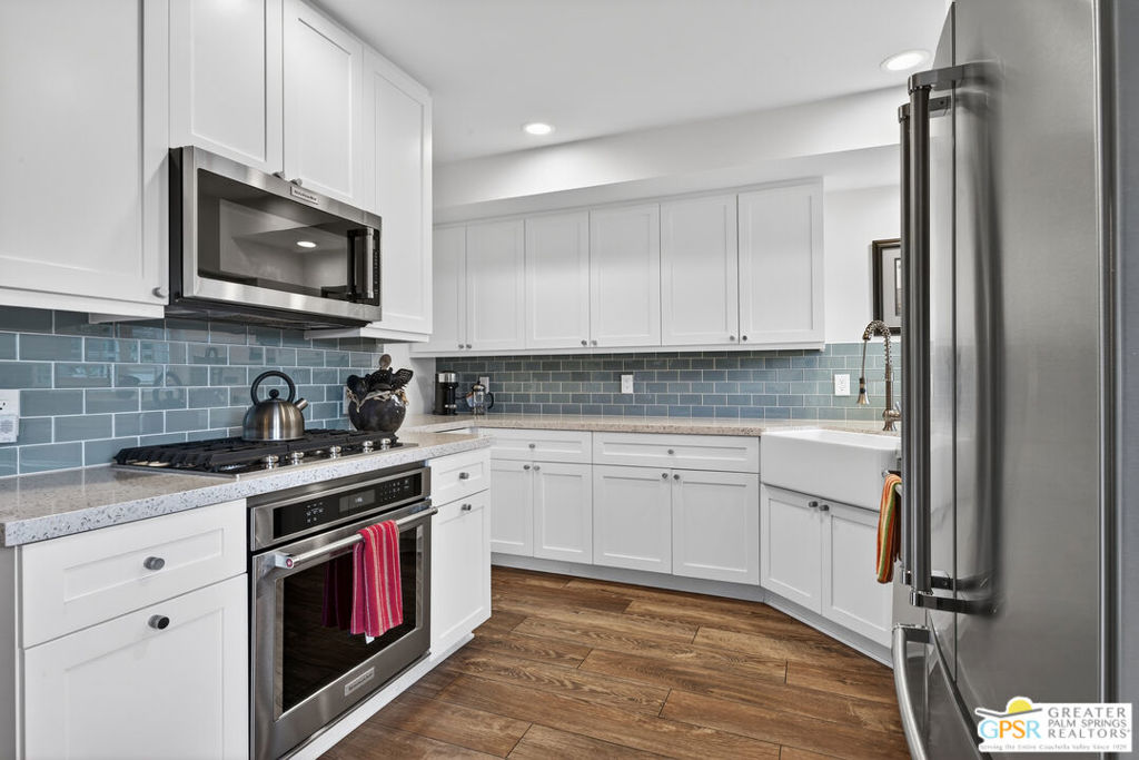 Tennis Club - Residential