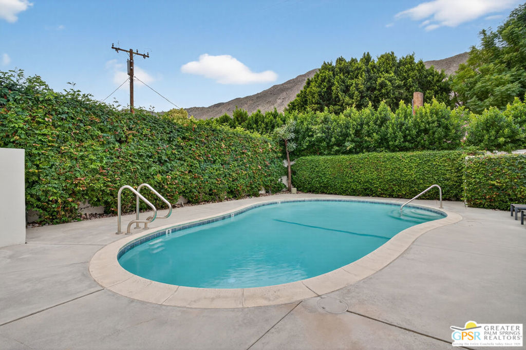 Tennis Club - Residential