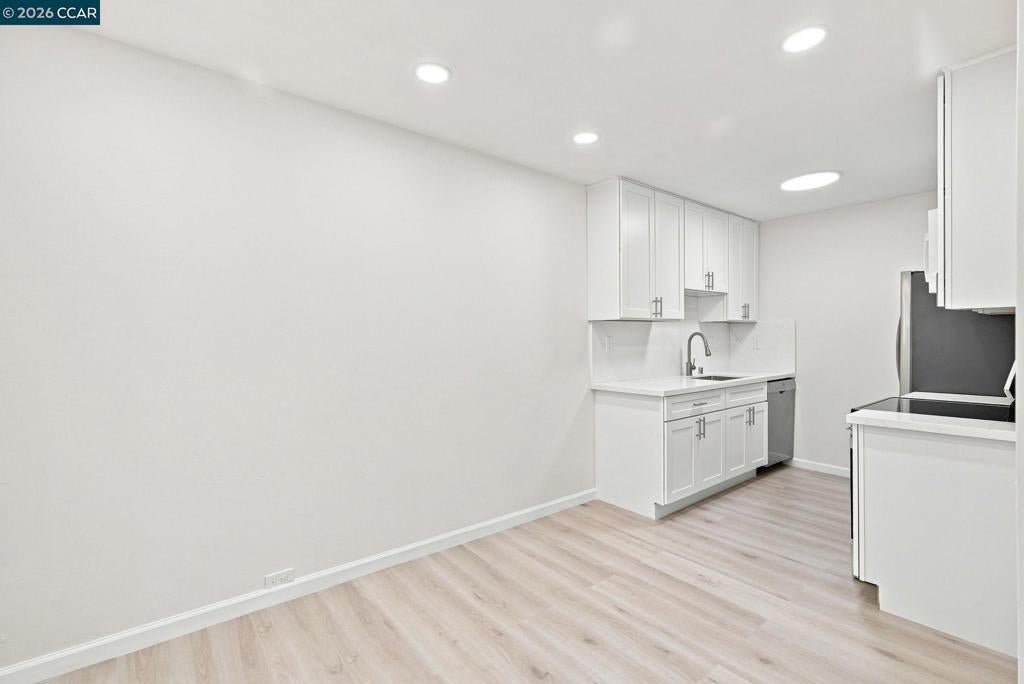 1236 Walker Ave 306