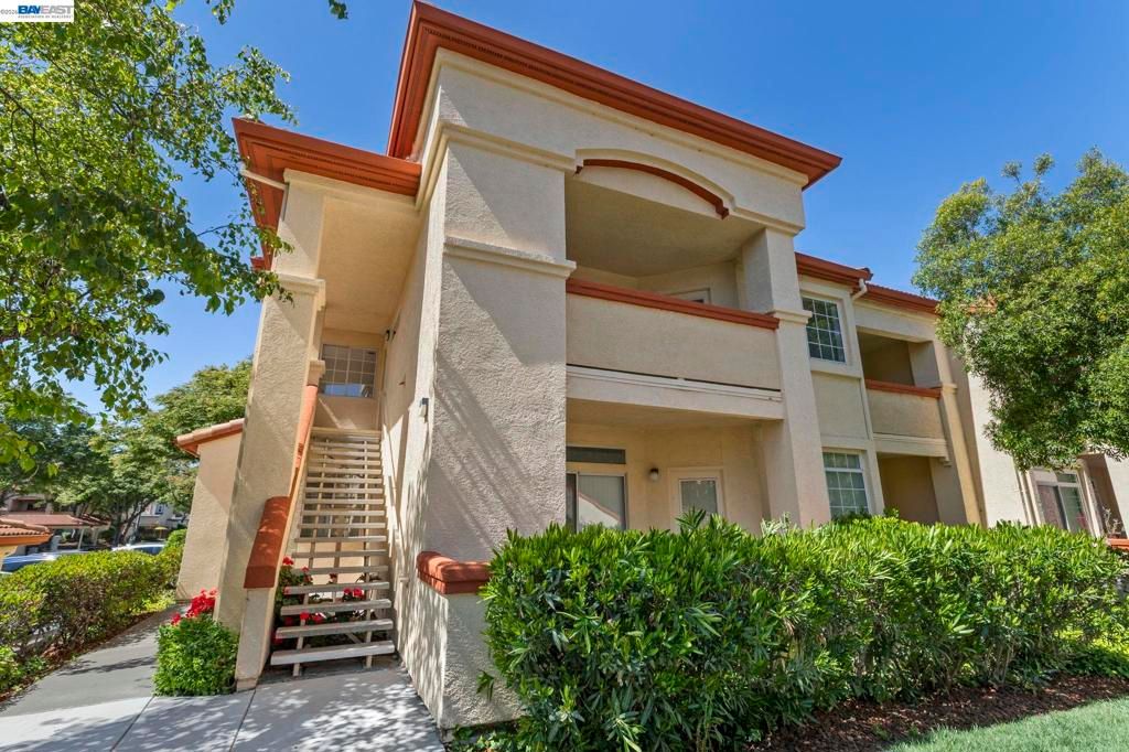 Photo of 6967 Stagecoach Rd #G, Dublin, CA 94568 (MLS # 41131243)