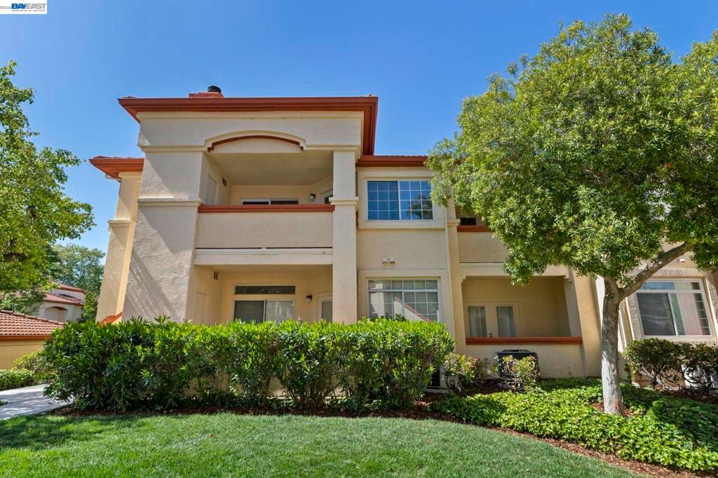 Photo of 6967 Stagecoach Rd #G, Dublin, CA 94568 (MLS # 41131243)